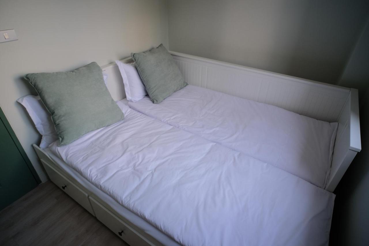 Baan Khun Pra Duplex Rm3 Bangkok Apartment Exterior photo